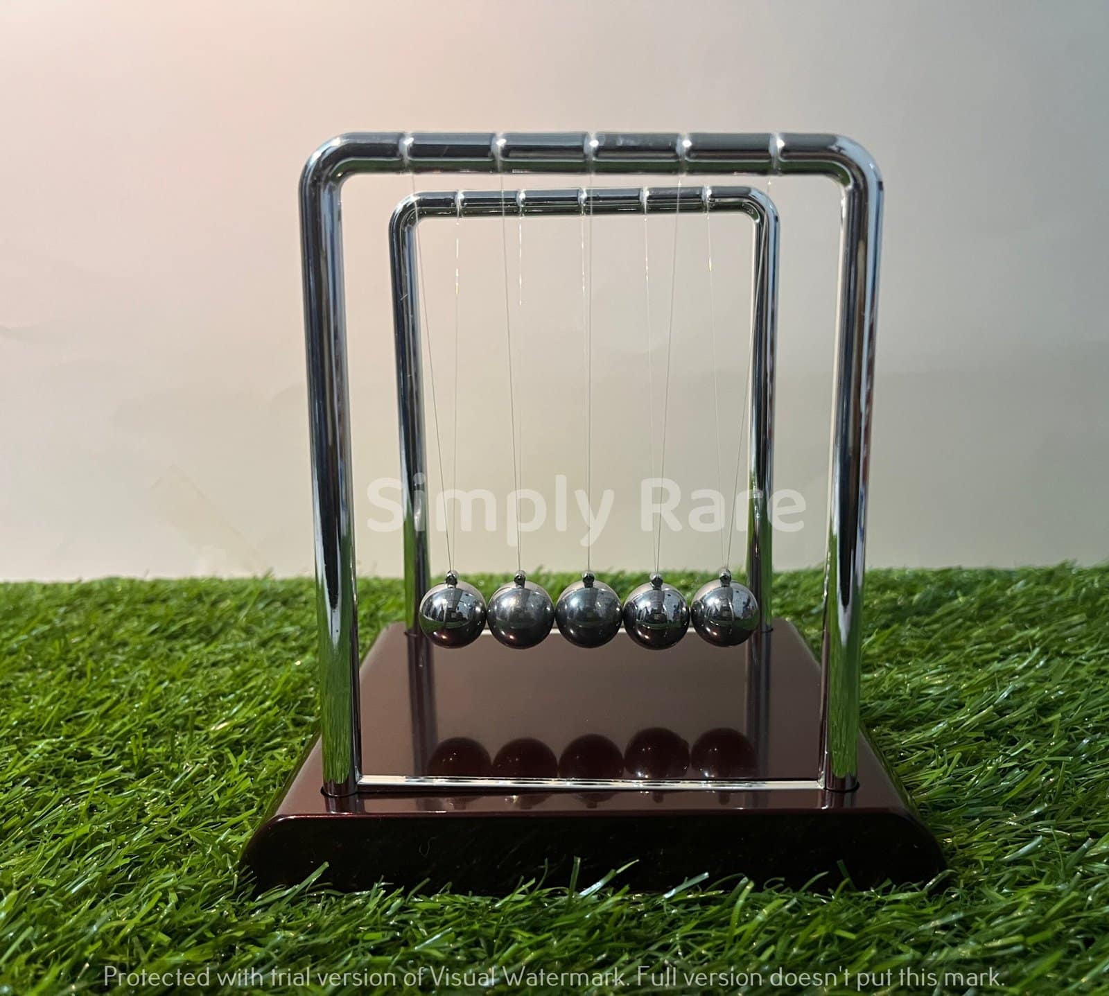 Newton's Cradle 18 CM - Image 2