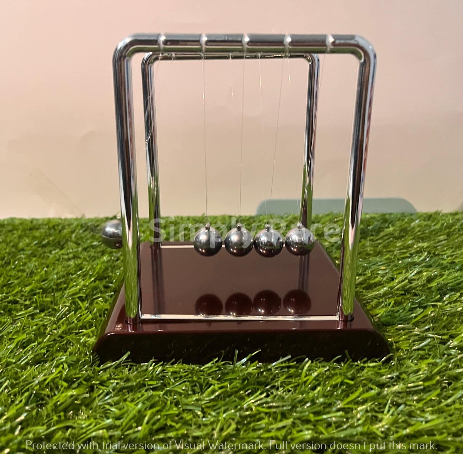 Newton's Cradle 18 CM