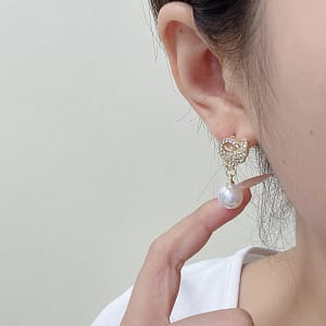 Swan Pearl Earrings Style 2