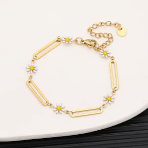 Anti Tarnish Daisy Bracelet