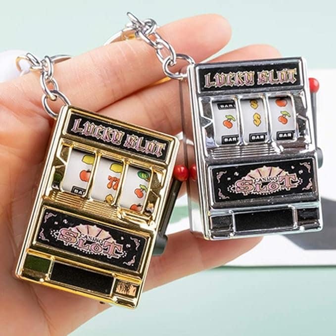 Mini Casino Slot Machine Keychain - Image 2